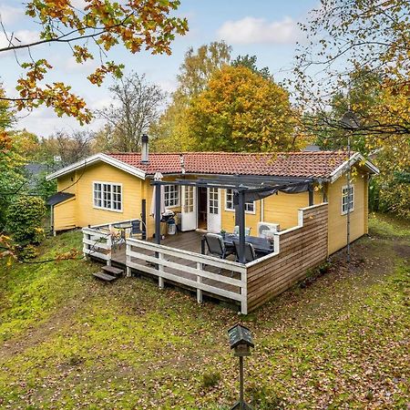 3 Bedroom Cozy Home In Børkop Εξωτερικό φωτογραφία
