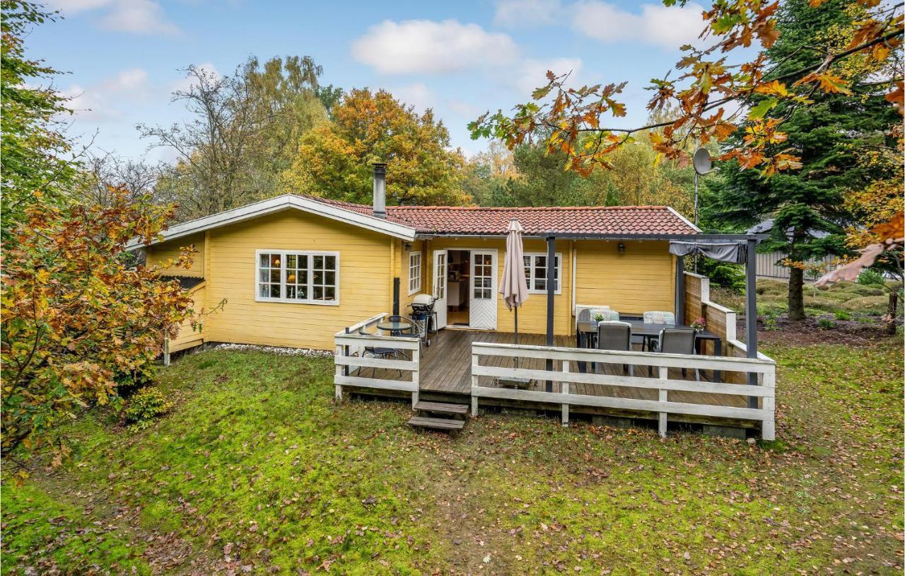 3 Bedroom Cozy Home In Børkop Εξωτερικό φωτογραφία